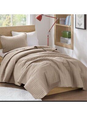Comfort Spaces Kienna Quilt Set Taupe Lightweight All Season Twin/Twin XL Beddin